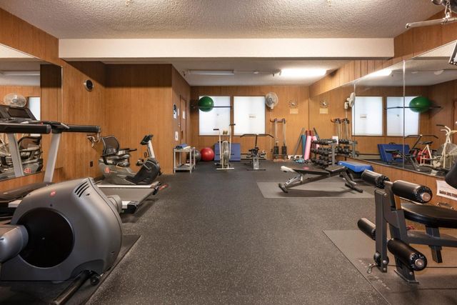 1435 Bellevue Avenue 305, Burlingame, CA 94010