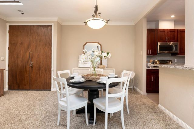1435 Bellevue Avenue 305, Burlingame, CA 94010