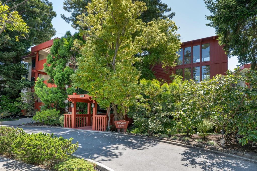 1435 Bellevue Avenue 305, Burlingame, CA 94010