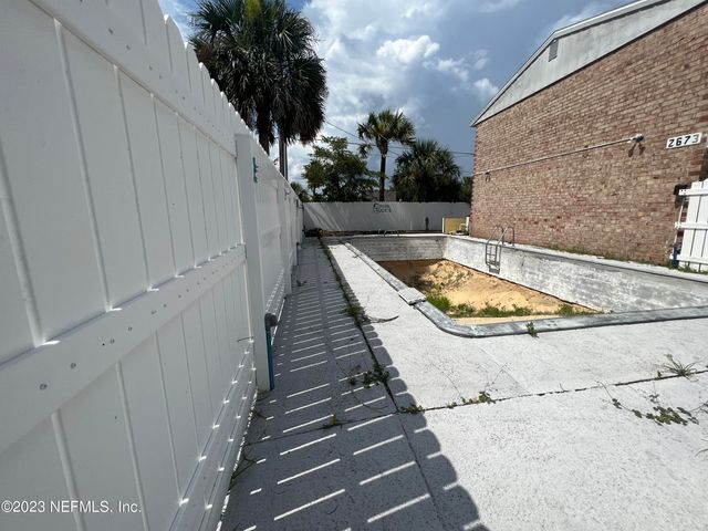 2673 TROLLIE Lane 1, Jacksonville, FL 32211