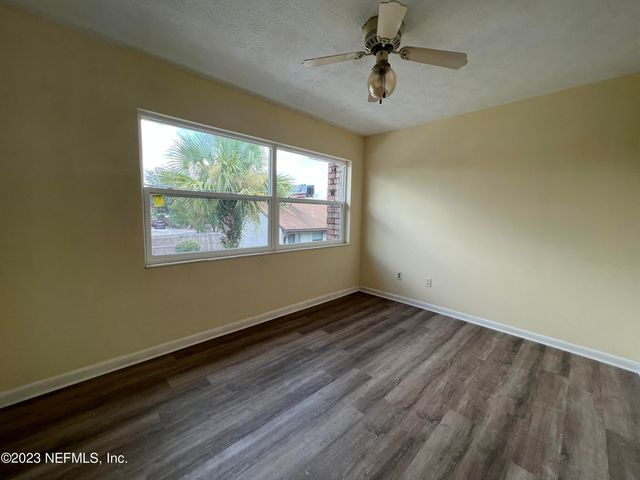 2673 TROLLIE Lane 1, Jacksonville, FL 32211