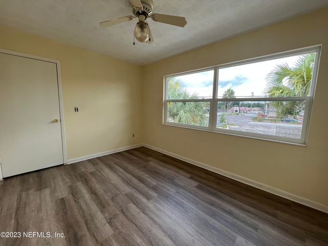 2673 TROLLIE Lane 1, Jacksonville, FL 32211