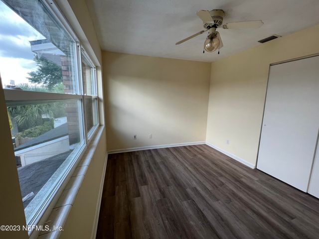 2673 TROLLIE Lane 1, Jacksonville, FL 32211