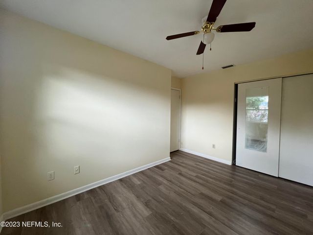 2673 TROLLIE Lane 1, Jacksonville, FL 32211