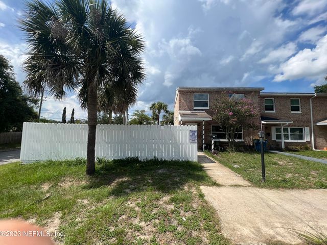 2673 TROLLIE Lane 1, Jacksonville, FL 32211