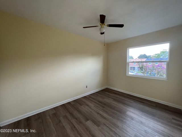 2673 TROLLIE Lane 1, Jacksonville, FL 32211