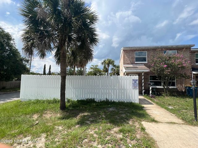 2673 TROLLIE Lane 1, Jacksonville, FL 32211
