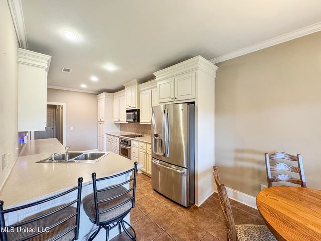 126 Asbury Square, Pearl, MS 39208