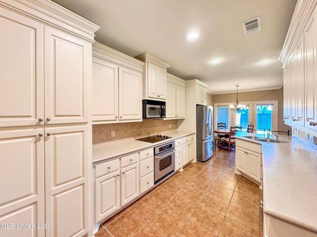 126 Asbury Square, Pearl, MS 39208