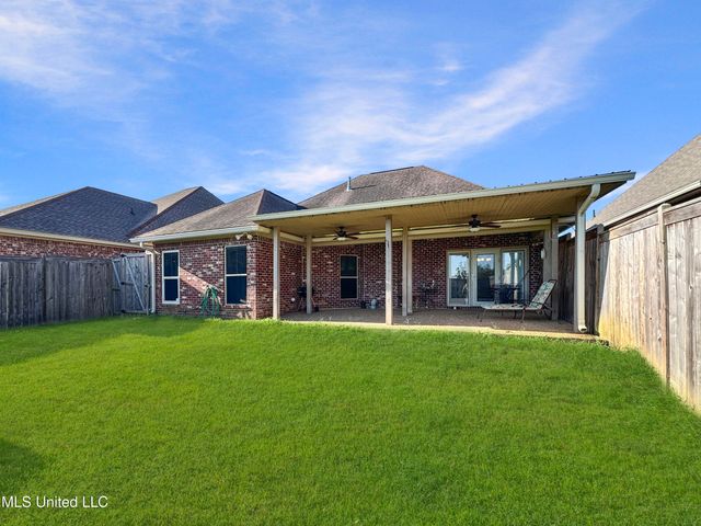 126 Asbury Square, Pearl, MS 39208