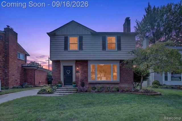 1037 W Selfridge Boulevard, Clawson, MI 48017