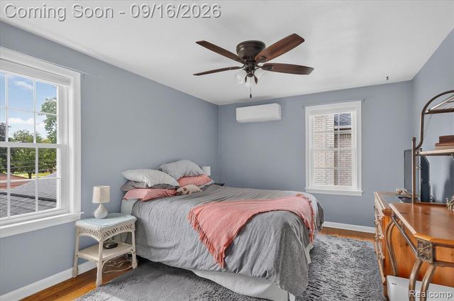 1037 W Selfridge Boulevard, Clawson, MI 48017