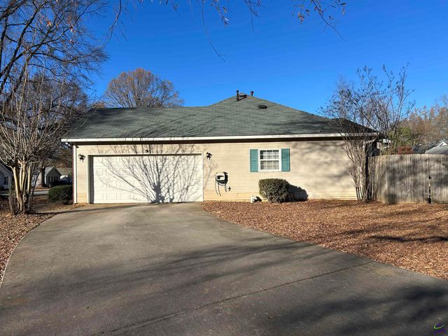 105 Park Lane, Warner Robins, GA 31088