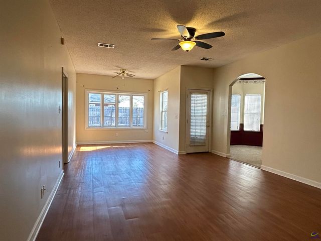 105 Park Lane, Warner Robins, GA 31088