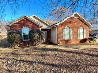 105 Park Lane, Warner Robins, GA 31088