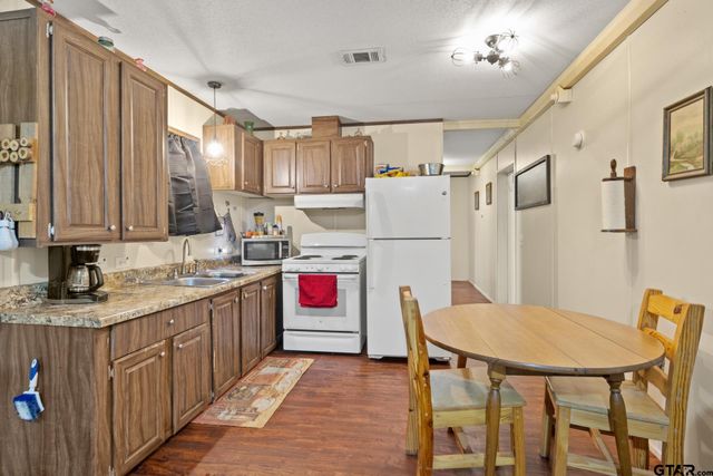 240 Sweet Gum, Mt Vernon, TX 75457