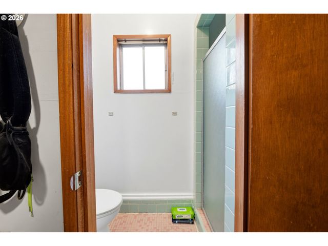 1404 UMPQUA Rd, Woodburn, OR 97071