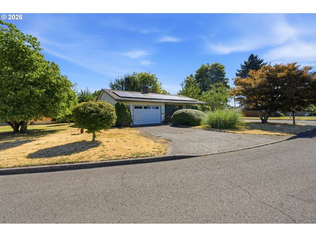 1404 UMPQUA Rd, Woodburn, OR 97071