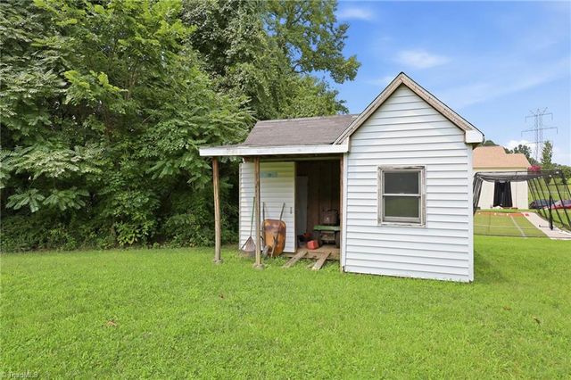 126 Fox Chase Court, Lexington, NC 27295