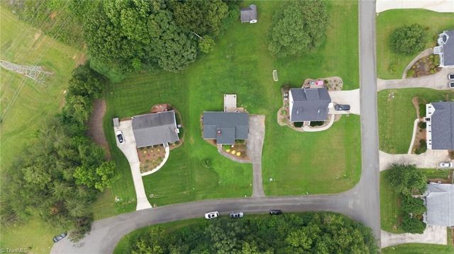 126 Fox Chase Court, Lexington, NC 27295