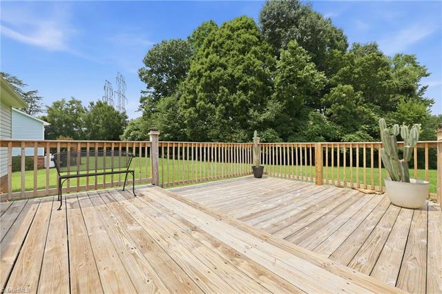 126 Fox Chase Court, Lexington, NC 27295