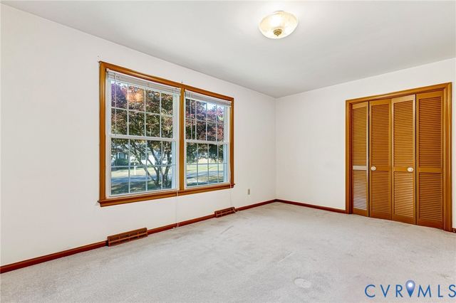 14701 Jefferson Ave, Chester, VA 23836