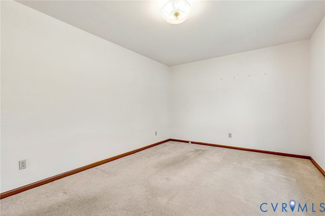 14701 Jefferson Ave, Chester, VA 23836