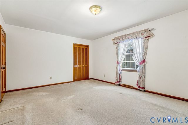 14701 Jefferson Ave, Chester, VA 23836