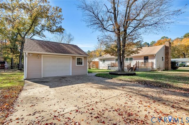 14701 Jefferson Ave, Chester, VA 23836