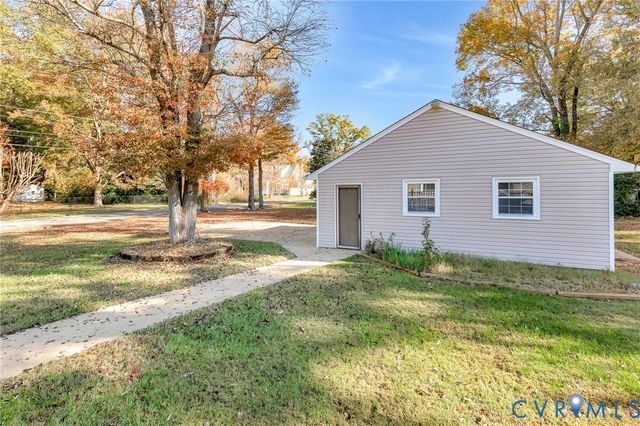 14701 Jefferson Ave, Chester, VA 23836