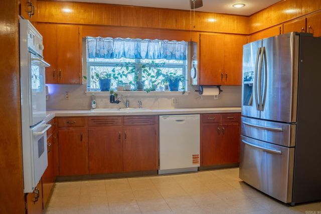 405 N Plaza Drive, Little Rock, AR 72205