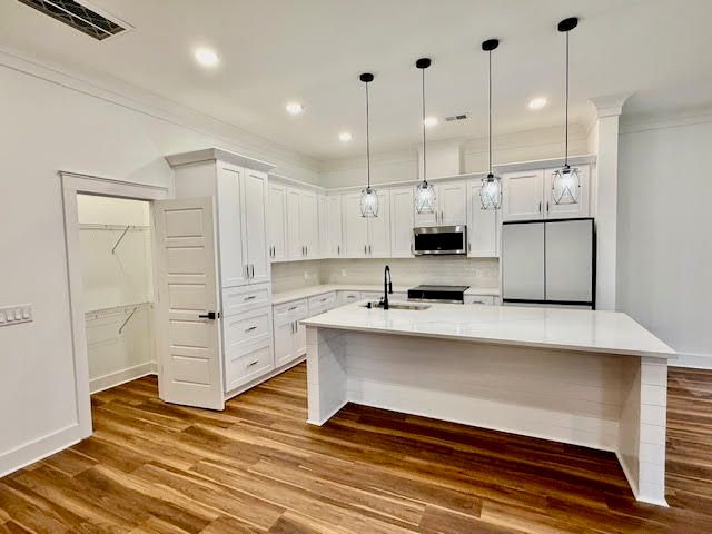 2662 Bennett Yard Road, North Charleston, SC 29405