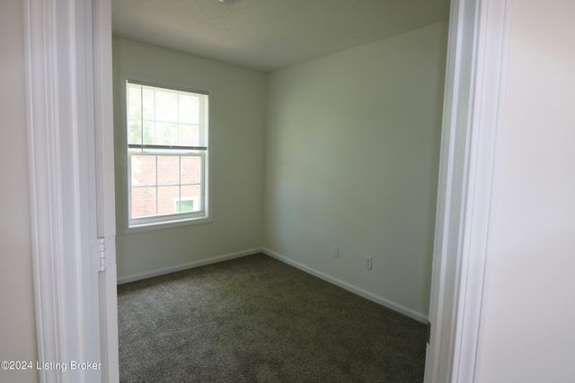 2006 W Market St, Louisville, KY 40203