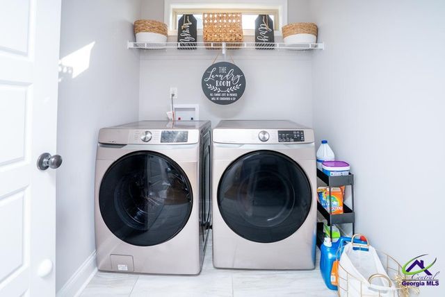 602 Charlestown Way, Bonaire, GA 31005