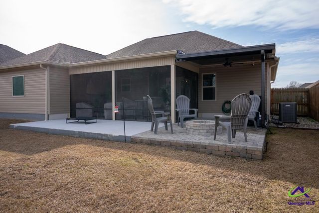 602 Charlestown Way, Bonaire, GA 31005