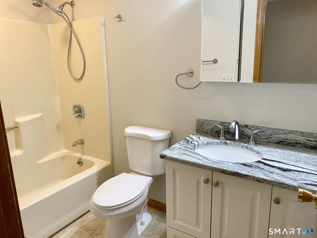 139 Songbird Lane 139, Farmington, CT 06032