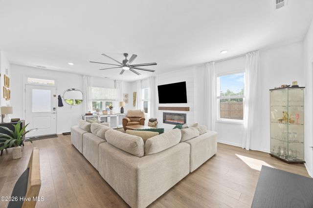 8884 NE Colbert Place Drive, Leland, NC 28451