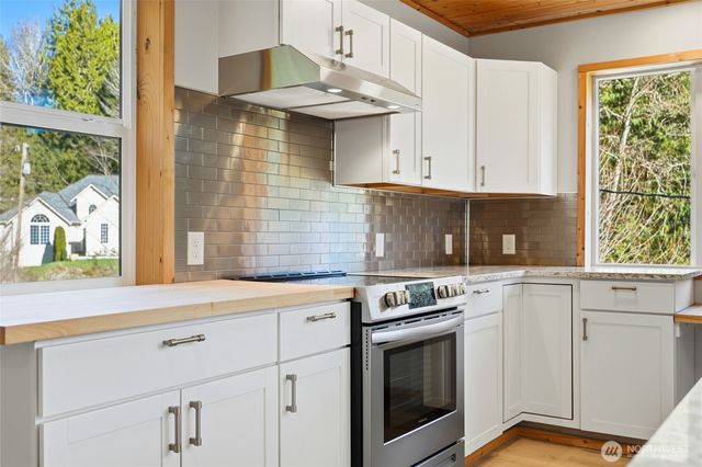 11502 72nd Drive NW, Marysville, WA 98271