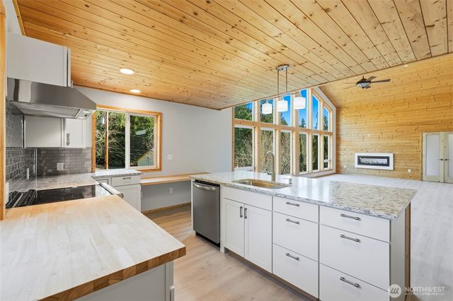 11502 72nd Drive NW, Marysville, WA 98271