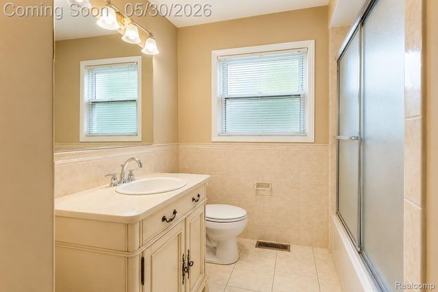 1946 Union Lake Road, Commerce Charter Township, MI 48382