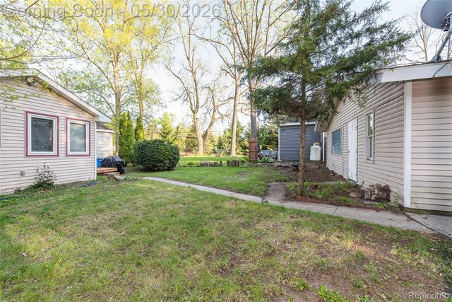 1946 Union Lake Road, Commerce Charter Township, MI 48382