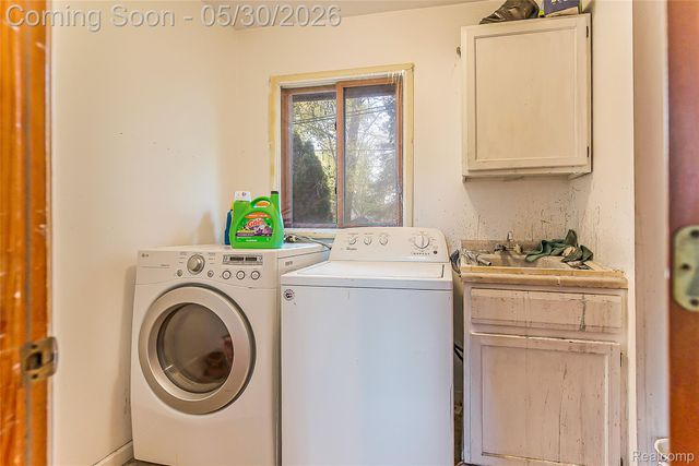 1946 Union Lake Road, Commerce Charter Township, MI 48382