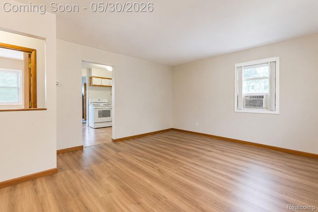 1946 Union Lake Road, Commerce Charter Township, MI 48382