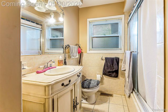 1946 Union Lake Road, Commerce Charter Township, MI 48382