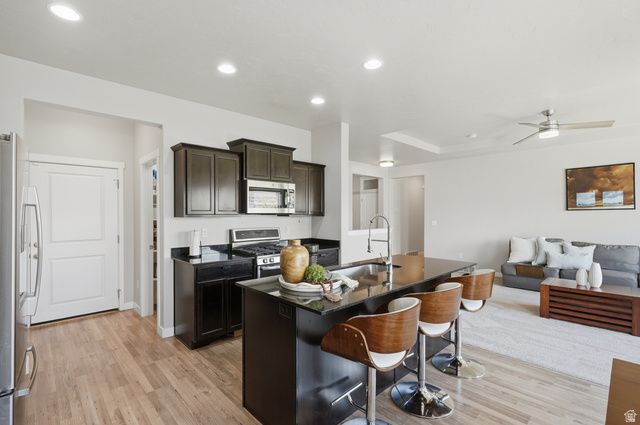 699 S JUBILEE DR, Saratoga Springs, UT 84045