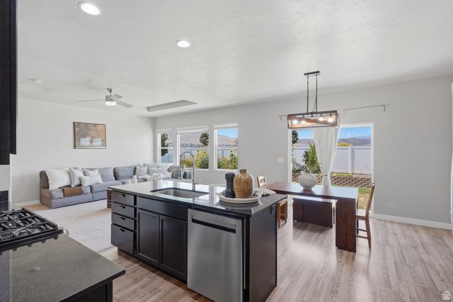 699 S JUBILEE DR, Saratoga Springs, UT 84045