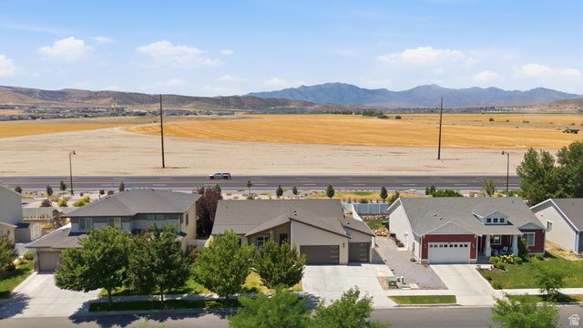 699 S JUBILEE DR, Saratoga Springs, UT 84045