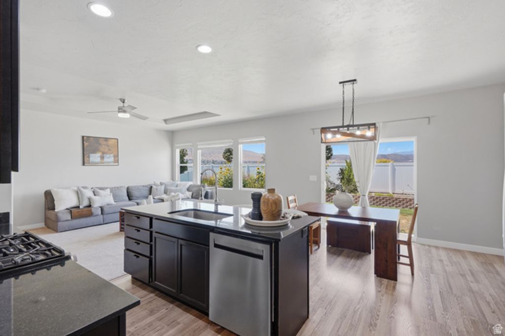 699 S JUBILEE DR, Saratoga Springs, UT 84045 — photo 4
