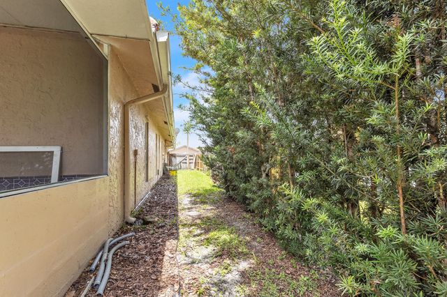 21452 Woodchuck Lane, Boca Raton, FL 33428