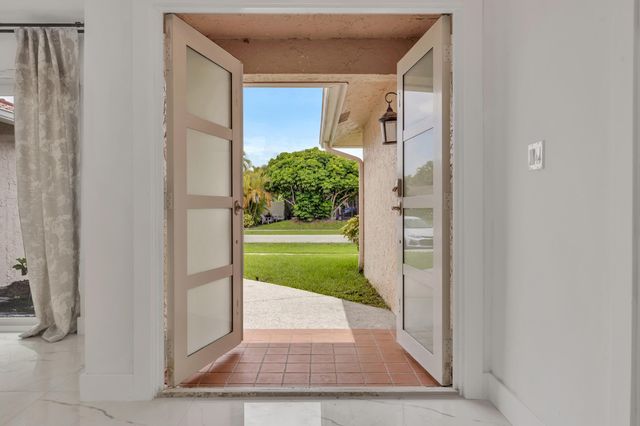 21452 Woodchuck Lane, Boca Raton, FL 33428